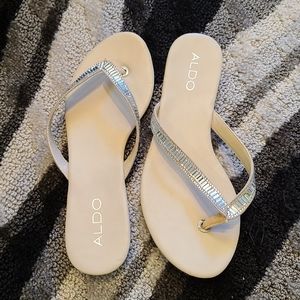 NWOT Aldo Sandals